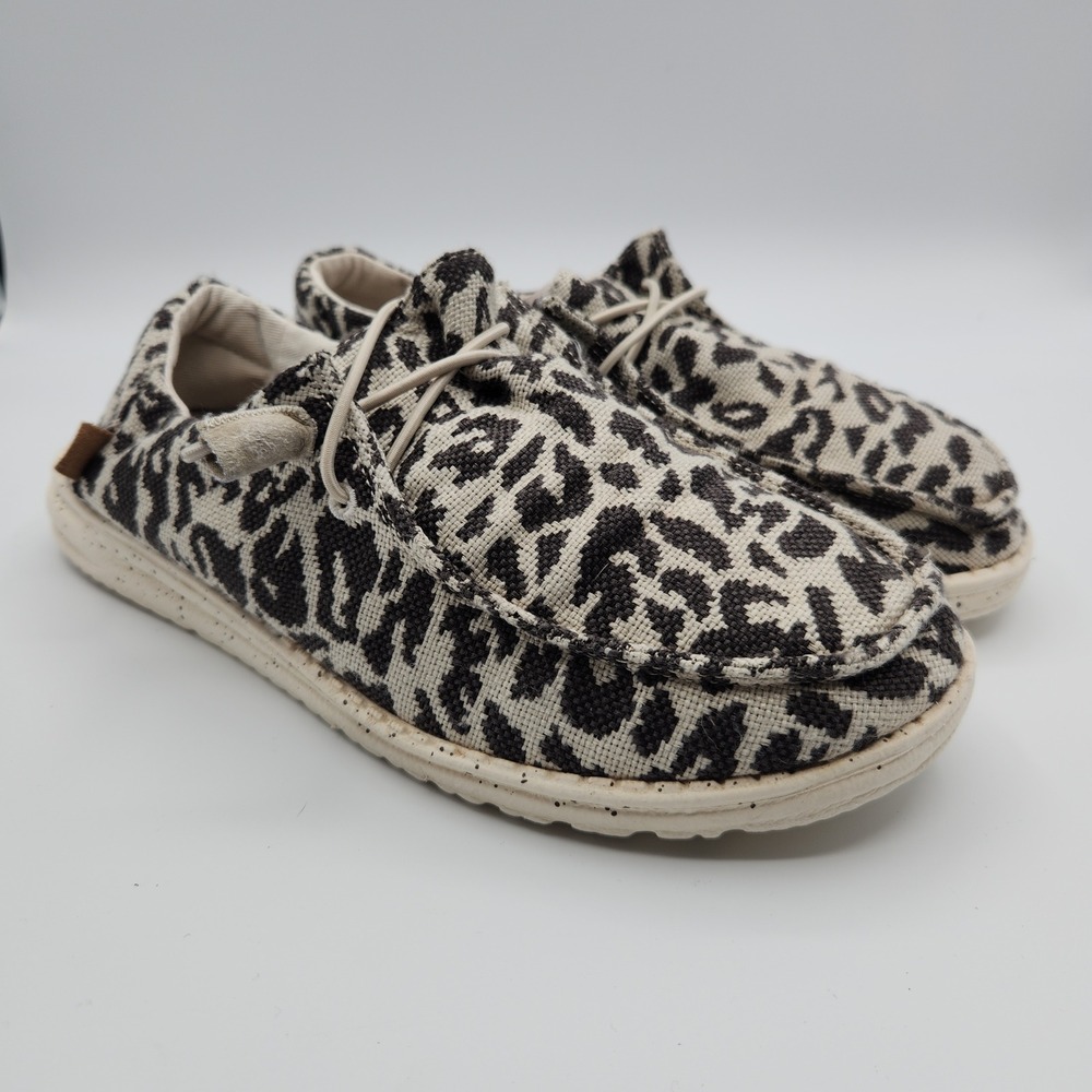 Hey Dude Wendy Loafers Womens US‎ 8 Grey Cheetah Print Canvas Slip On 40052-1GL